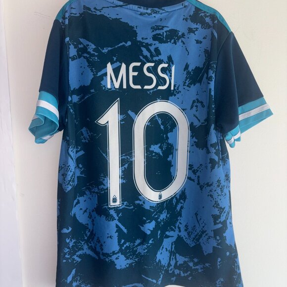 Messi 2021 Argentina #10 Leo Copa-American Away Kids Soccer Jersey Size 24 (6-7) - Picture 8 of 8